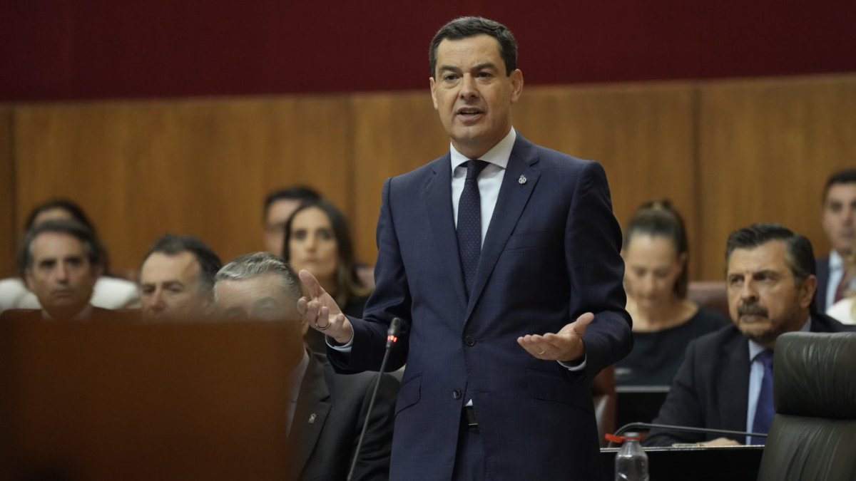 .Juanma Moreno: "Mi padre falleció porque no existía el derecho al cribado de cáncer de colon en Andalucía". Trabajamos todos los días por mejorar el sistema andaluz de salud con todos los medios necesarios y asumimos responsabilidades.