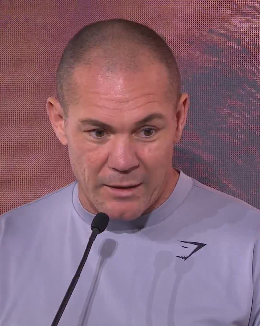 🗣️ “The downside is look at the size of the guy... Dave is going to have to tough it out but this version of Dave is capable of beating any Heavyweight!” - Jamie Moore #AllenMakhmudov | DAZN Boxing