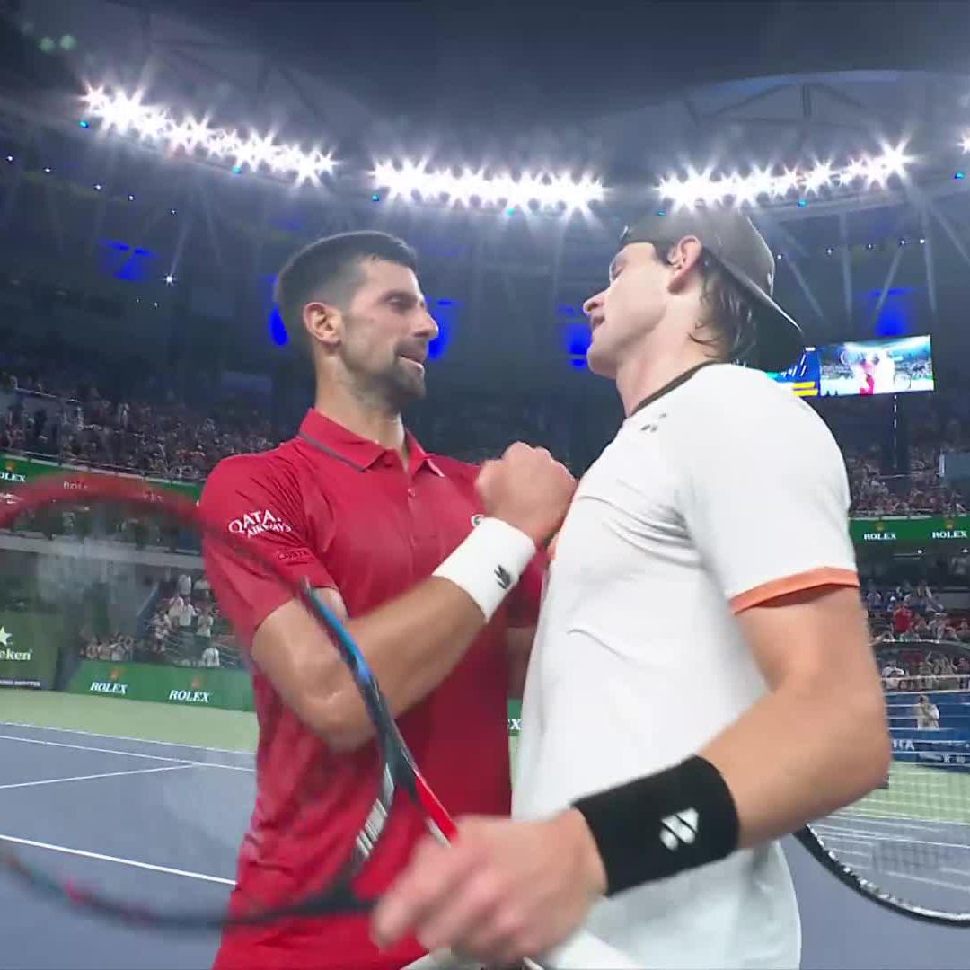 Zizou Bergs to Novak Djokovic: “Man I got to stop idolizing you.” 😂