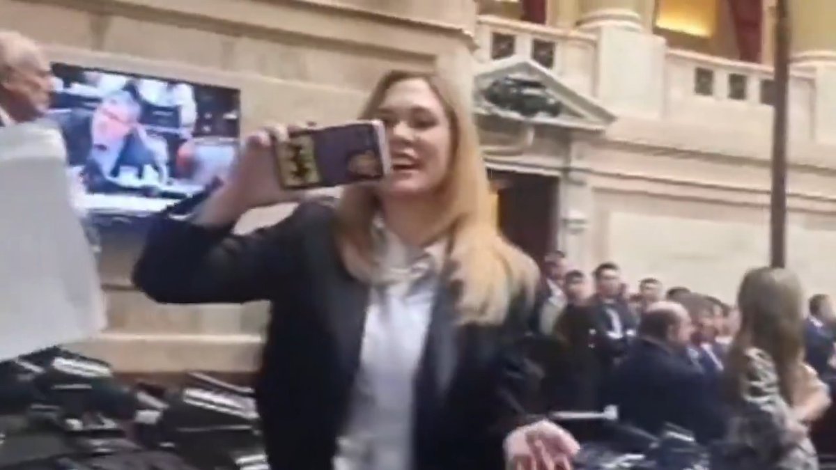 "Pagano": Por el cruce de Lilia Lemoine con Marcela Pagano y Lourdes Arrieta en la sesión de Diputados