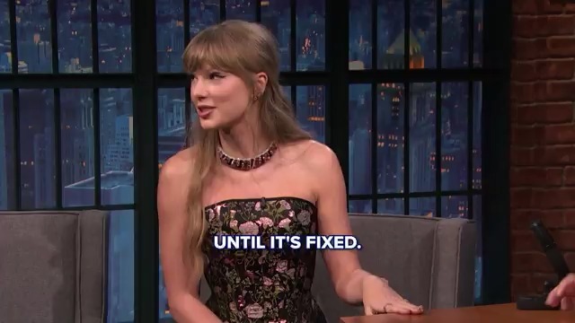 Taylor telling her side of the story when Zoe Kravitz lost half of a snake on her house ๐ This is hilarious, โIt was about three weeksโฆ until she told me.โ Late Night with Seth Meyers