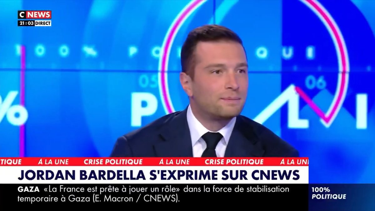 Le pays s'enfonce dans une incertitude et une instabilité majeures, mais que l'on soit bien clair : je ne laisserai jamais mon pays dans les mains de la gauche. Nous censurerons systématiquement tout Premier ministre issu de la gauche.