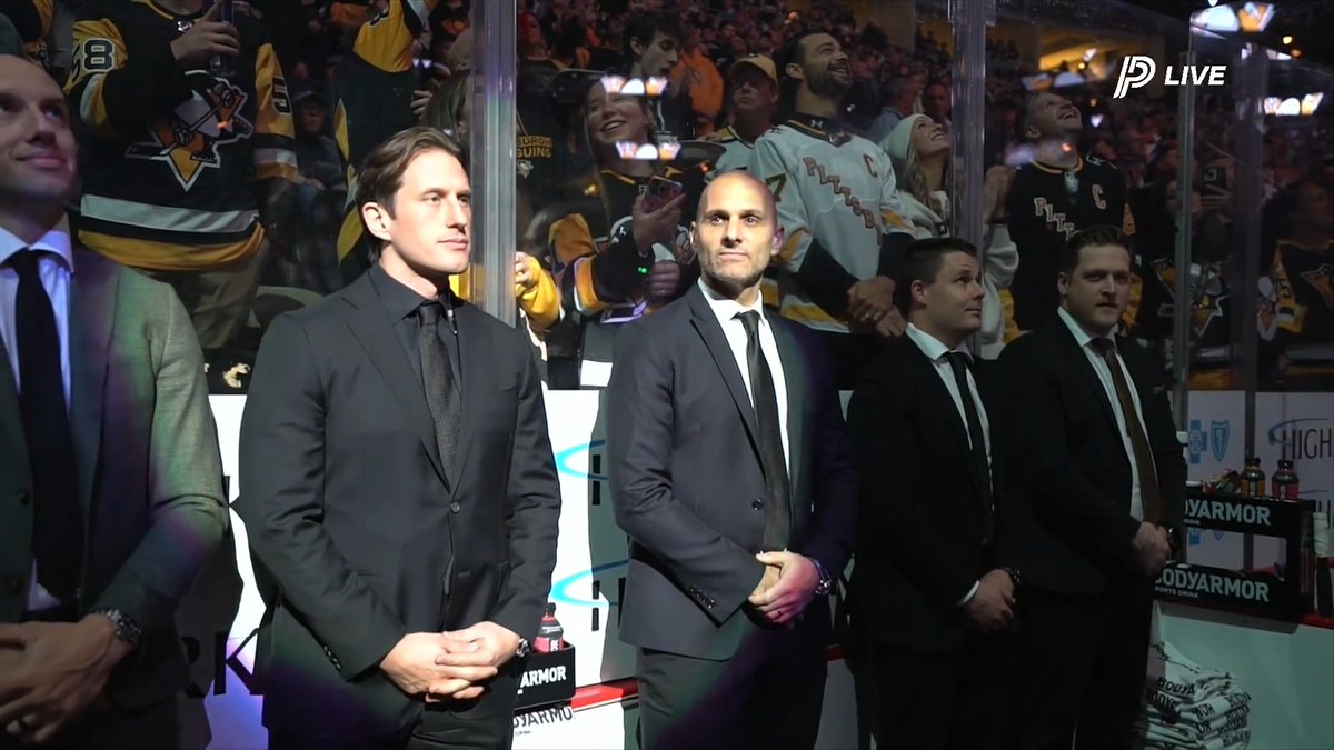 GIVE IT UP FOR YOUR 2025-26 Pittsburgh Penguins 👏 ⬇️ You're gonna wanna watch this one to the end 🍿 (Hint: 🐐🐐🐐)