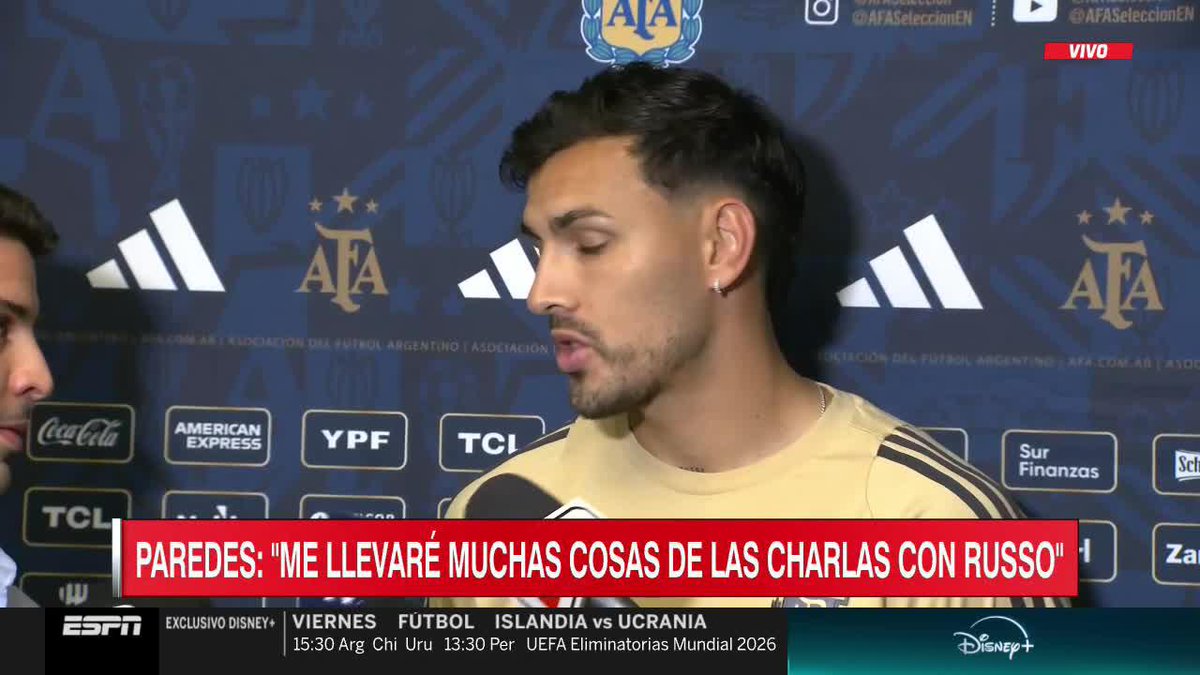 🗣️LEANDRO PAREDES s/la decisión de viajar o no a la Argentina a despedir a #Russo: "Miguel se hubiese enojado mucho si dejaba la concentración para estar ahí, él hubiese querido que lo represente mañana de la mejor manera".