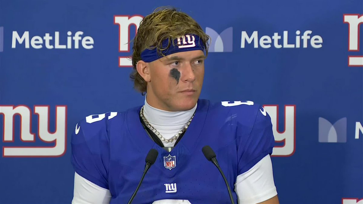 "I've definitely answered this question a lot" 😂 Jaxson Dart was asked about protecting himself when he decides to run: