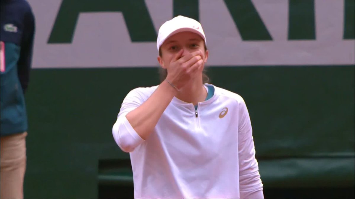 📅 PIĘĆ LAT TEMU... Iga Świątek zdobyła swój pierwszy wielkoszlemowy tytuł, pokonując Sofię Kenin w finale Roland Garros 🎾🏆 #RolandGarros | #czasnatenis