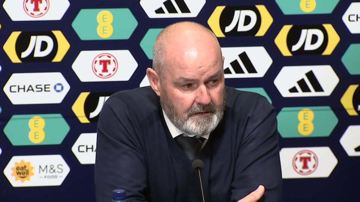 "The Scottish public should love to have them, because they never know when they're beat" 🏴 Steve Clarke reacts to Scotland winning 3-1 against Greece 💪