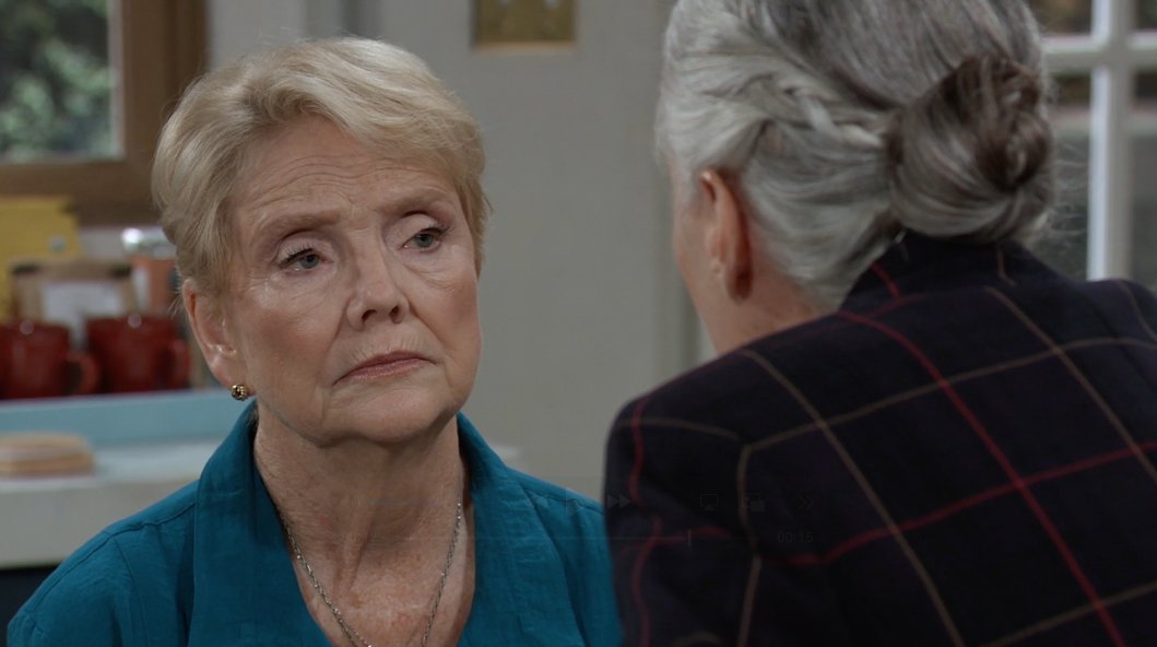 "I know what you're doing is a scam!" #GH