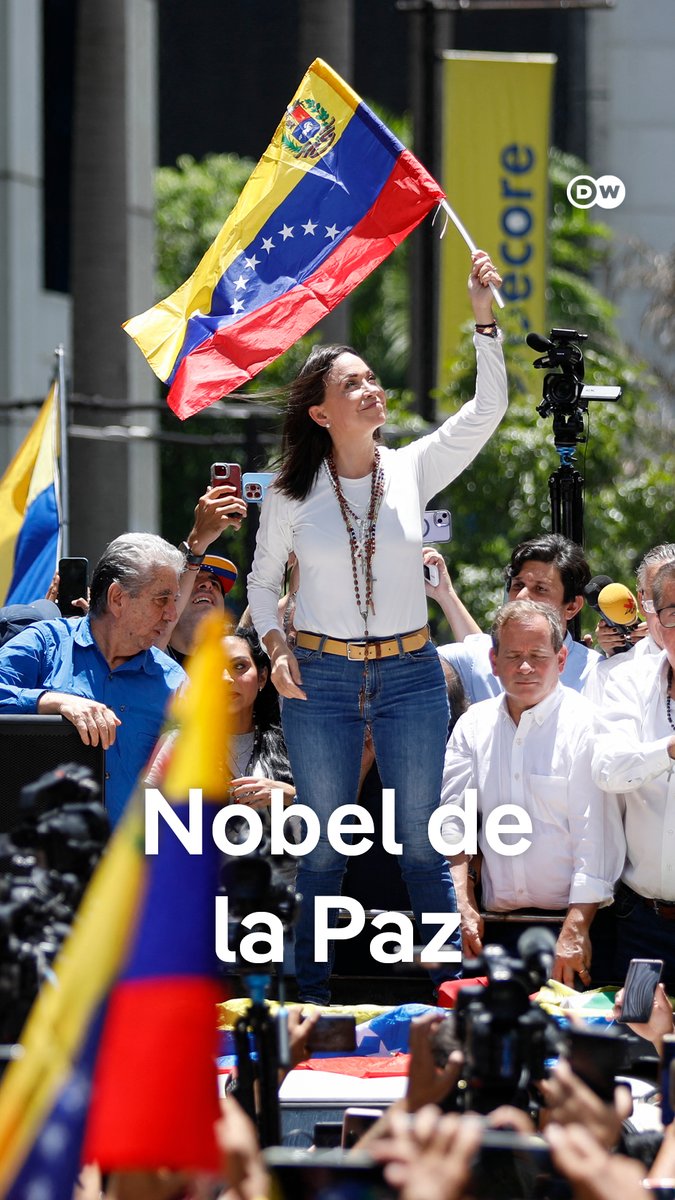 #MariaCorinaMachado gana el #premionobeldelapaz La líder opositora venezolana reaccionó con sorpresa al fallo del Comité Noruego del Nobel, quien la galardonó "por su labor en favor de los derechos democráticos del pueblo venezolano y por su lucha por una transición justa y pacífica de la dictadura a la democracia". /es