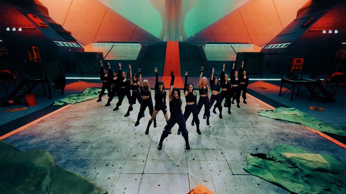 3 years ago today, Dreamcatcher released their 7th Mini Album ‘Apocalypse : Follow us’ with title track ‘VISION’