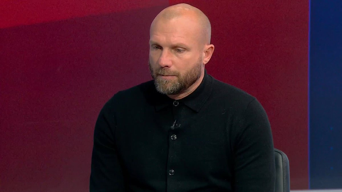 "The number six and left back, you're not really sure how they're going to fill those positions" 🤔 Who do you think will start in those positions for England at the World Cup next year? 💬