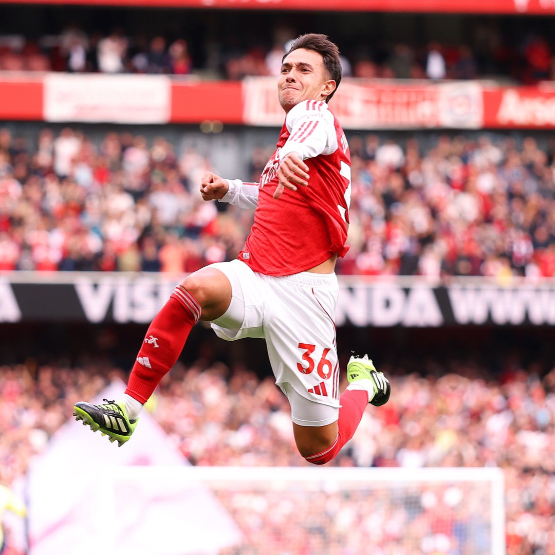 The sweetest of strikes 💥 Martin Zubimendi wins the September Premier League Goal of the Month award for his volley against Nottingham Forest 👏