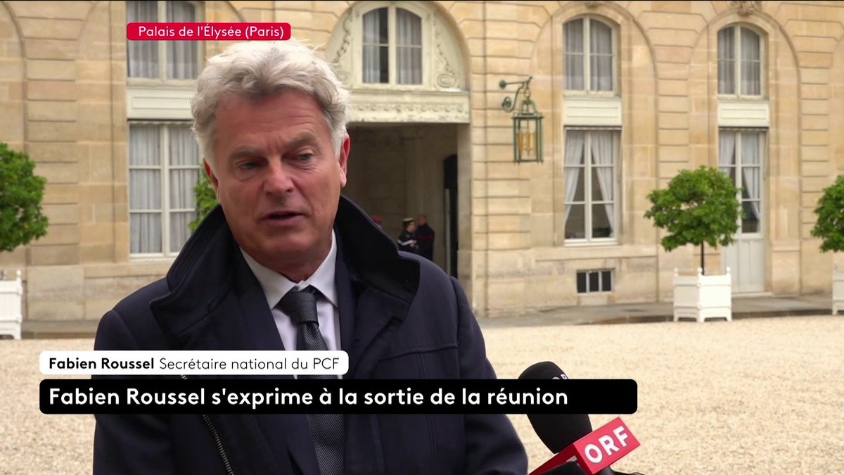 🔴 DIRECT - "Depuis le début, on réclame un changement de politique. Les Français veulent que ça change (...) et nous sommes venus ici le dire au président de la République", affirme Fabien Roussel (PCF), à la sortie de l'Elysée. #canal16