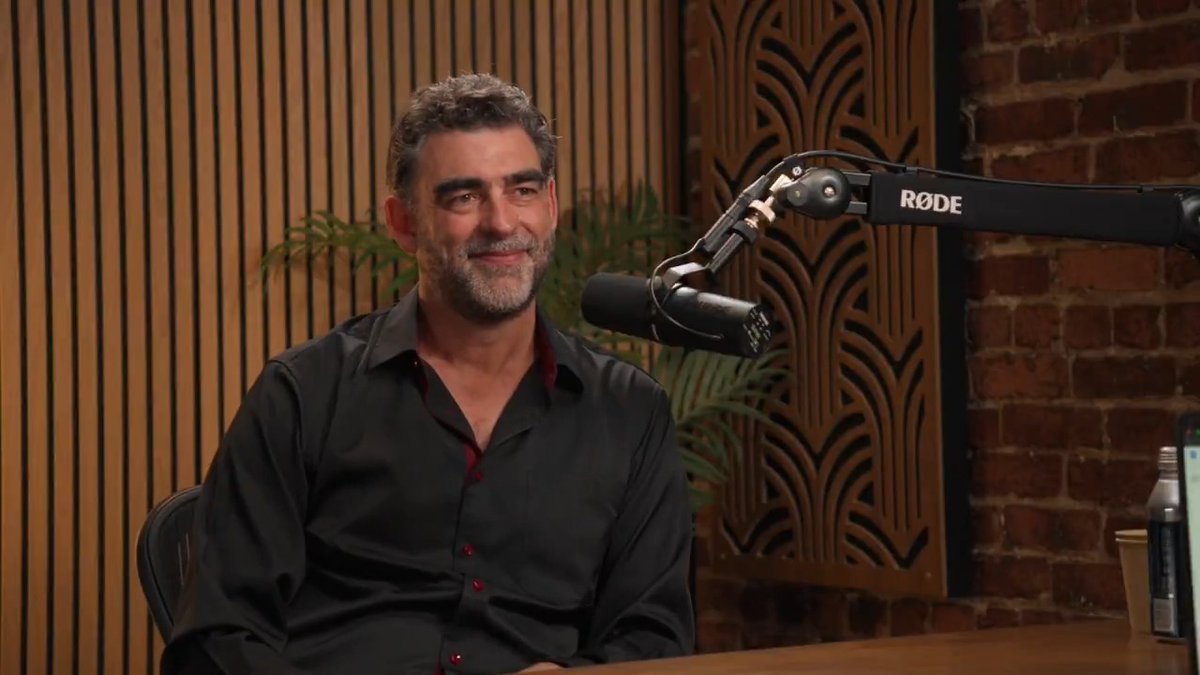 Nick Lane has a theory about the evolution of life which explains *why* life is the way that it is - all the contingent mechanisms you’re just supposed to take as givens in biology class. He thinks early life was continuous with the spontaneous chemistry of deepsea hydrothermal vents. I find it remarkable that with just that starting point, he can potentially explain so much: - Why are there two sexes? Why sex at all? - Why are bacteria so relatively simple despite being around for 4 billion years? Why is there so much shared structure between all eukaryotic cells despite the enormous morphological variety between animals, plants, fungi, and protists? - Why did the endosymbiosis event that led to eukaryotes happen only once, and in the particular way that it did? - Why is all life powered by proton gradients? Why does all life on Earth share not only the Krebs Cycle, but even the intermediate molecules like Acetyl-CoA? His theory implies that early life is almost chemically inevitable (potentially blooming on hundreds of millions of planets in the Milky Way alone, and based the very same chemical metabolism). The real bottleneck for intelligent life ready to explore the cosmos, in his view, is the eukaryotic cell. 0:00:00 – The singularity that unlocked complex life 0:09:10 – Early life continuous with Earth's geochemistry 0:24:20 – Eukaryotes are the great filter for intelligent life 0:43:00 – Mitochondria are the reason we have sex 1:08:56 – Are bioelectric fields linked to consciousness?