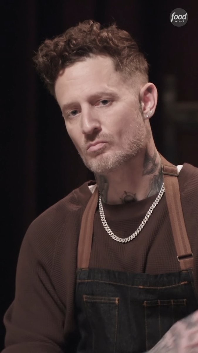 .@mvoltaggio's seeking redemption for the risotto he made for Andrew Zimmern 👀 And this time, he's using a nontraditional technique to achieve that ~all’onda~ consistency. Watch Michael cook on #BobbysTripleThreat Tuesday at 8|7c. Get Michael's recipe: