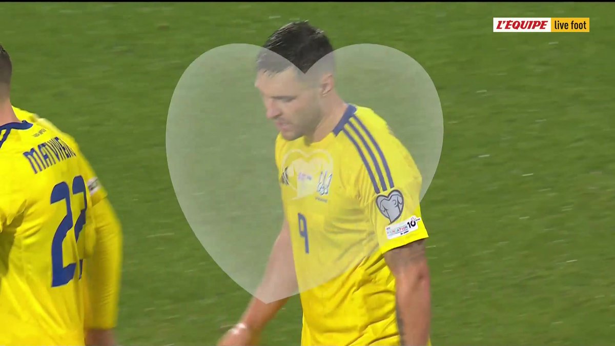 🇮🇸-🇺🇦 L'Ukraine profite de la passivité islandaise pour reprendre l'avantage Le match sur L'Équipe live foot > #lequipeFOOT