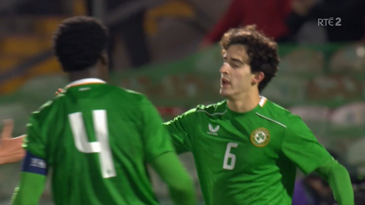 Ireland U21s have equalised to make it 2-2 at Turners Cross after poor handling from Slovakia's goalkeeper 📱 Updates - 📺 Watch live -