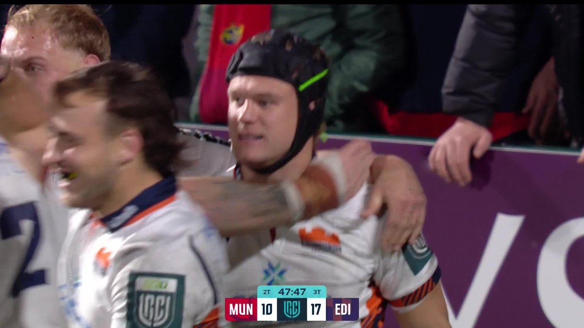 🏰 Edinburgh Rugby extend their lead against Munster in Cork! A perfect kick from James Lang sets up Darcy Graham to cross the line 🔥