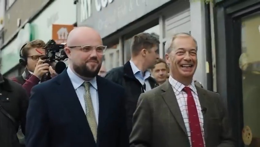 Another big day out in Caerphilly with Nigel Farage MP and the team in Wales. There are 13 days to go in this by-election. 🏴