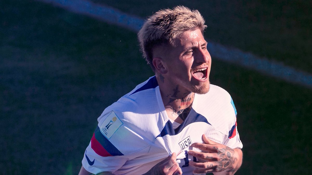 ‘Every time I see the US badge...it’s an honor—it’s the 1% of thousands and thousands of kids that wanted to be in your position’ Diego Luna talks with Brian Dunseth about the USMNT, his Mexican-American background, tattoos and more 🗣️