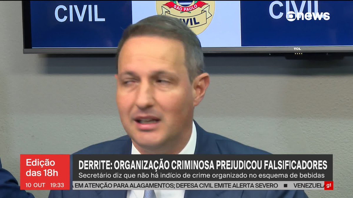 Secretário de Segurança Pública de São Paulo diz que organização criminosa que lucra com a adulteração de combustíveis prejudicou produção de bebidas falsificadas. ➡ Assista à #GloboNews ao vivo: #Edição18