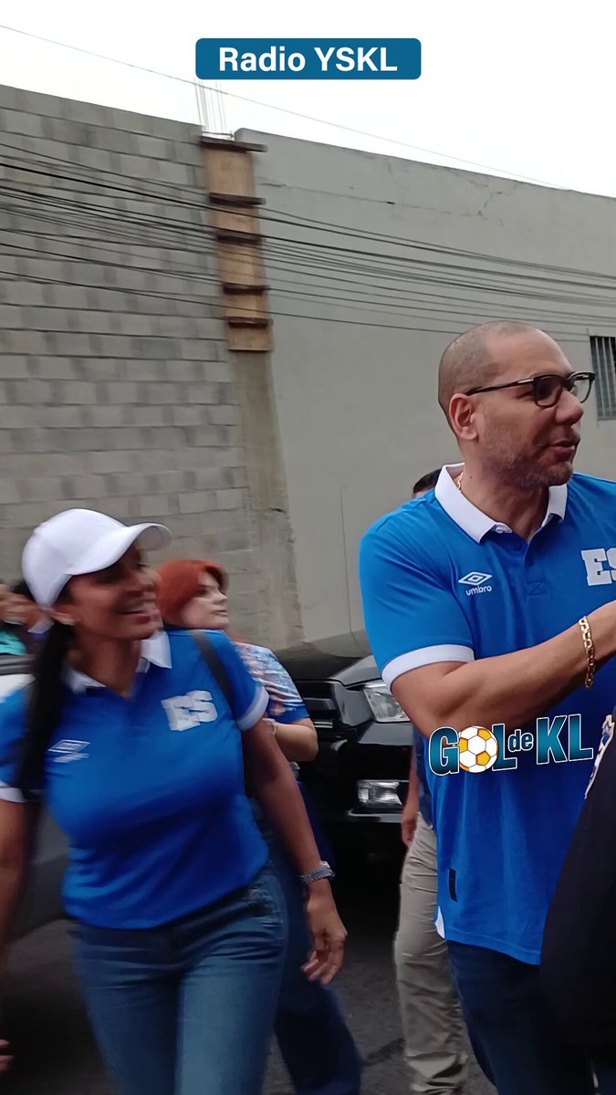 ⚽️🇸🇻Yamil Bukele, Presidente del INDES, se da cita en el Estadio Cuscatlán, para apoyar a la Selecta. Vía Alex Torres.