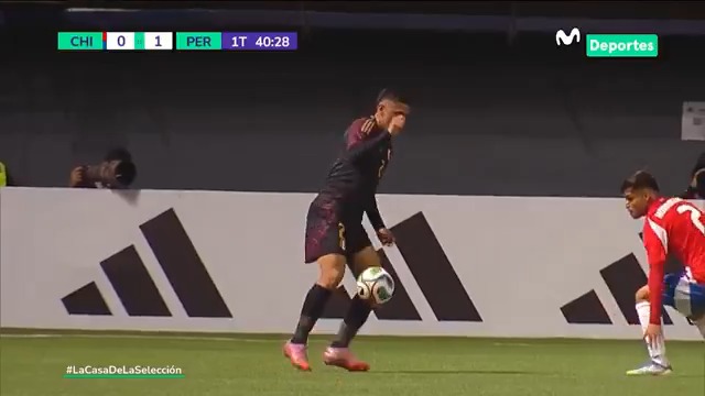 ¡CÉSAR INGA Y SU PRIMER GOL CON LA SELECCIÓN PERUANA! 🇵🇪💥 El jugador de Universitario marcó un GOLAZO y le dio así la ventaja a Perú por 1-0 ante Chile. 👏