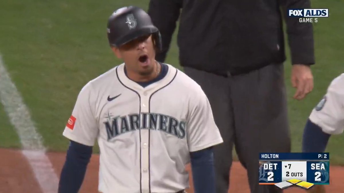 The best pitcher in baseball retired 14 hitters in a row and had not yet reached the 100-pitch plateau. A.J. Hinch not only removed him for Kyle Finnegan but also did not force Josh Naylor to face LHP Tyler Holton. Seattle makes him pay.