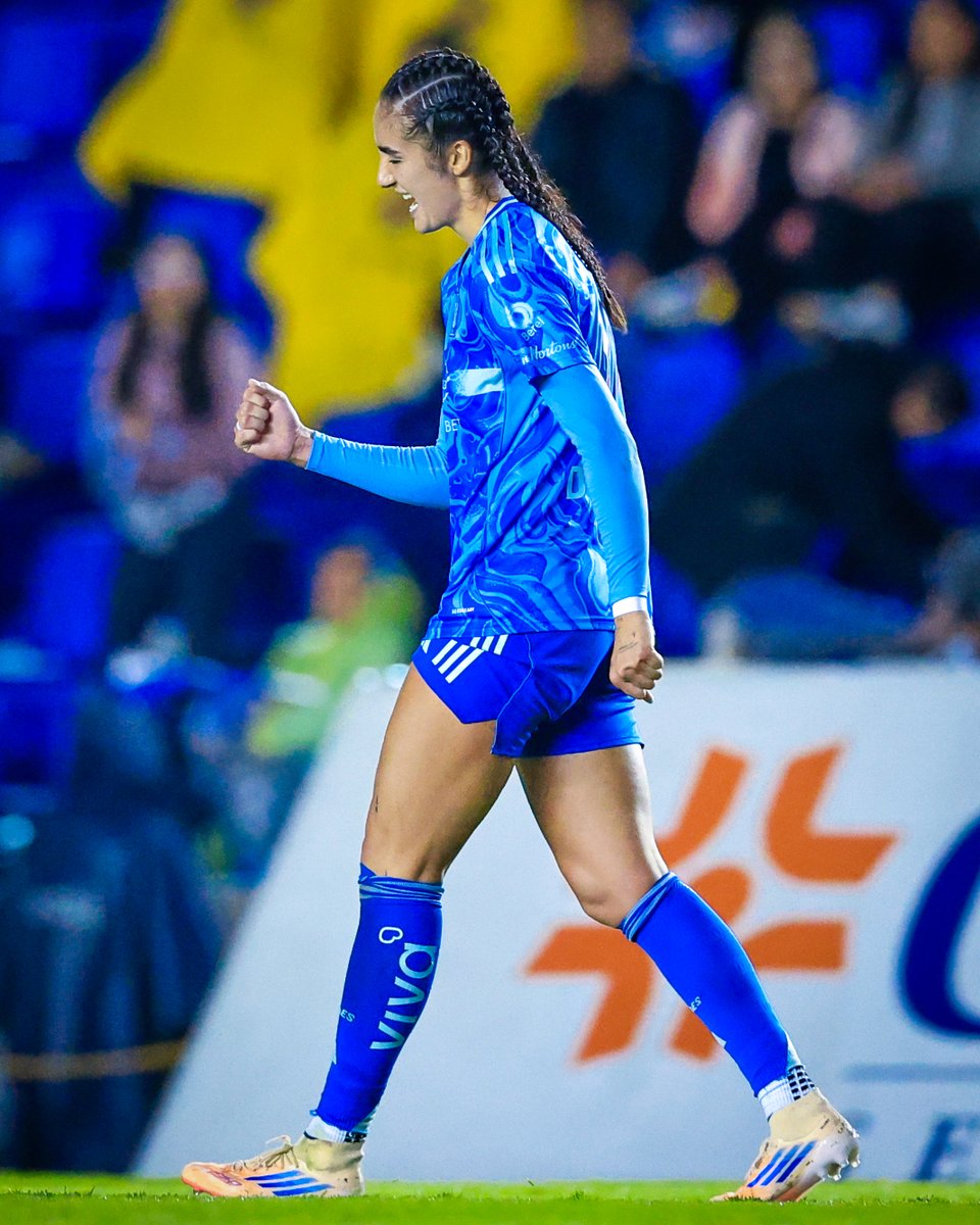 ¡Diana sellando el triunfo con su gol número 13 en el torneo! 😮‍💨