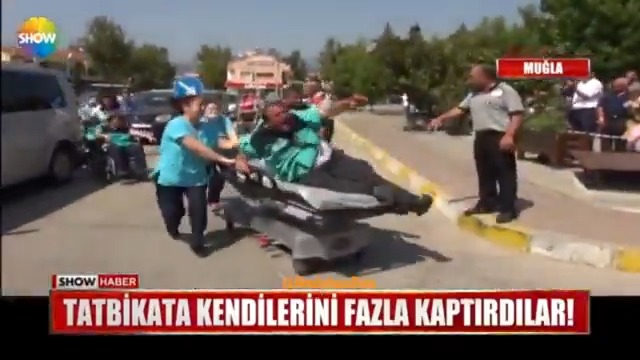 Tatbikat sırasında role kendini fazla kaptıran abi..