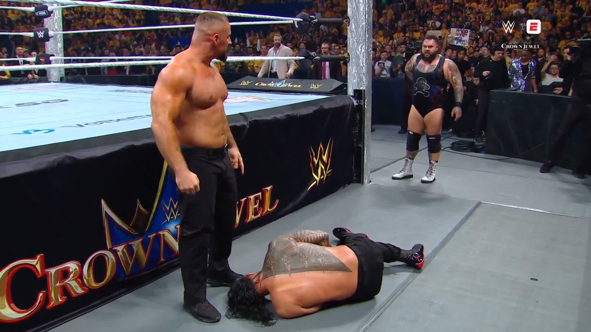LOOK OUT! Bronson Steiner just speared Roman Reigns 😳