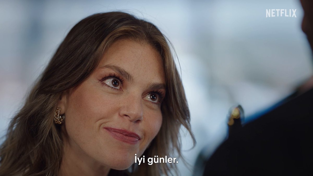 Büyük bir aşkın ilk kıvılcımı diye yorumladım.
