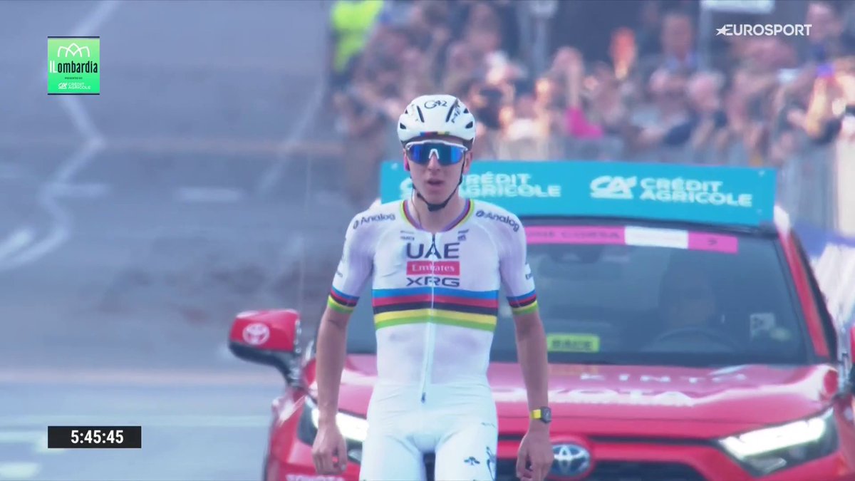 La PogaCINQUINA è servita, signore e signori 🎩🖐🏻 #Pogacar #EurosportCiclismo #IlLombardia