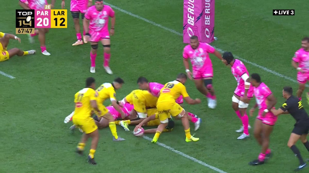 NINIASHVILI DÉCOLLE ✈️ Les Rochelais réduisent l'écart au score par l'intermédiare de Niniashvili ! Stade Rochelais #SFPSR