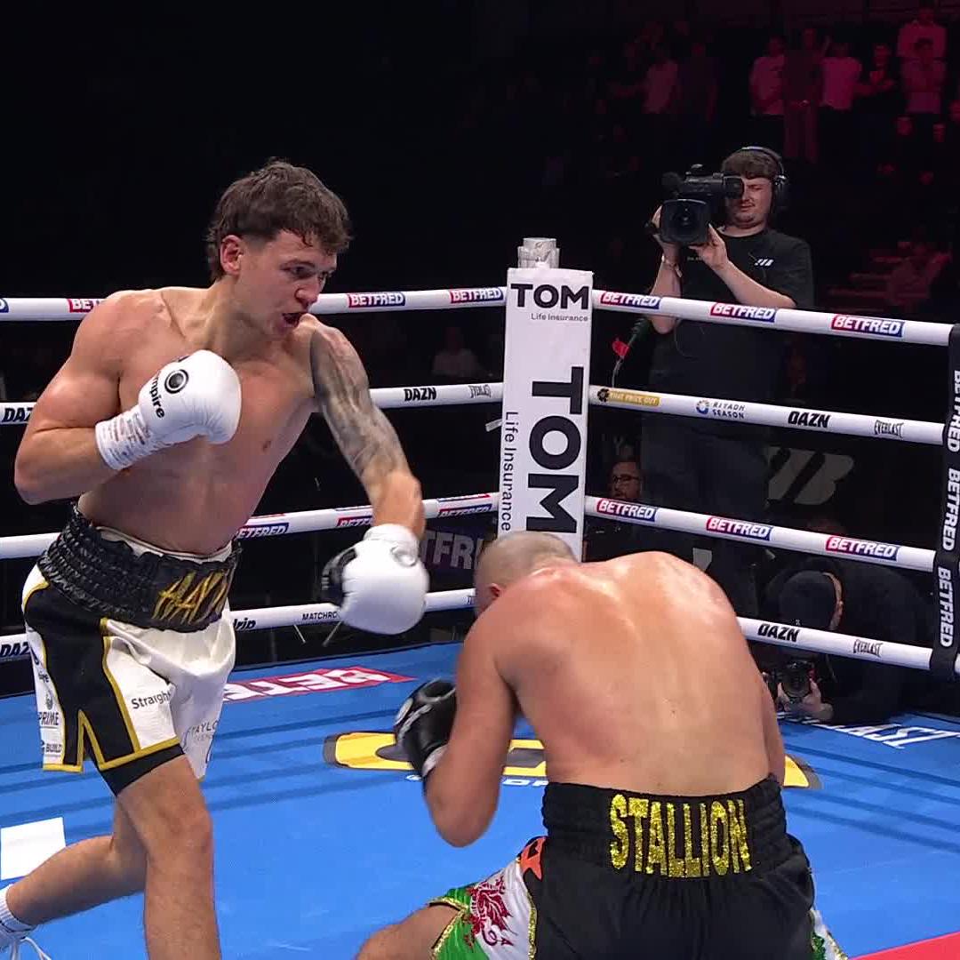 Slick stuff so far from Joe Hayden 💥 #AllenMakhmudov | Oct 11 | Live on DAZN