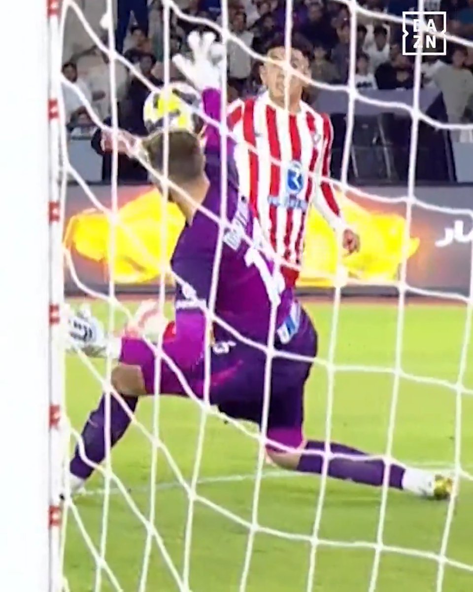 𝐉𝐨𝐬𝐞𝐩 𝐯𝐮𝐨𝐥𝐞 𝐩𝐫𝐞𝐧𝐝𝐞𝐫𝐬𝐢 𝐥'𝐈𝐧𝐭𝐞𝐫 🧤 Contro l’Atletico due parate da applausi 👏 #AtleticoInter #DAZN