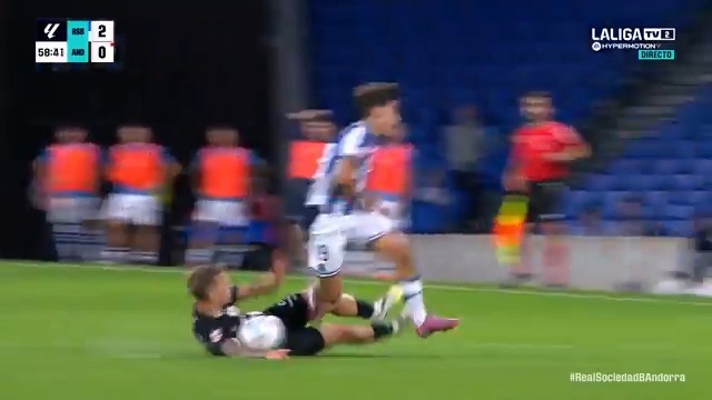 🟥 La expulsión de Gael Alonso. #LALIGAHYPERMOTION #LaCasaDelFútbol
