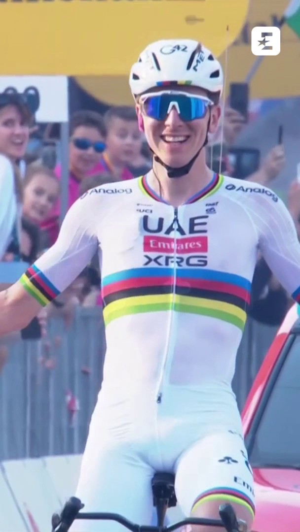 Apparizioni mistiche 💫🧎🏻♂️ #EurosportCiclismo #Pogacar #IlLombardia