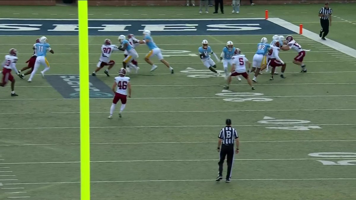 KICK RETURN TD ON THE FIRST PLAY OF THE GAME 💥