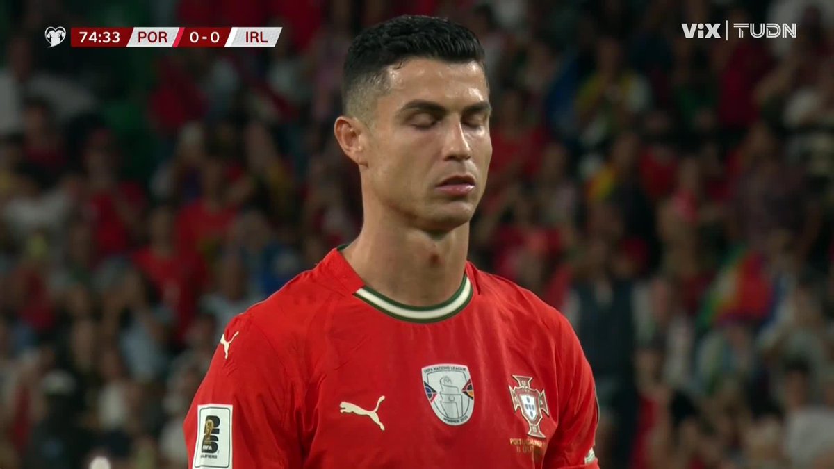 Ronaldo had a chance to put Portugal ahead of Ireland from the spot, and then... (via TUDN USA)