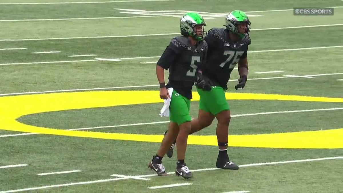 Oregon picks up a clutch 4th down conversion, but Dante Moore comes up limping, stays in the game CBS | Paramount+