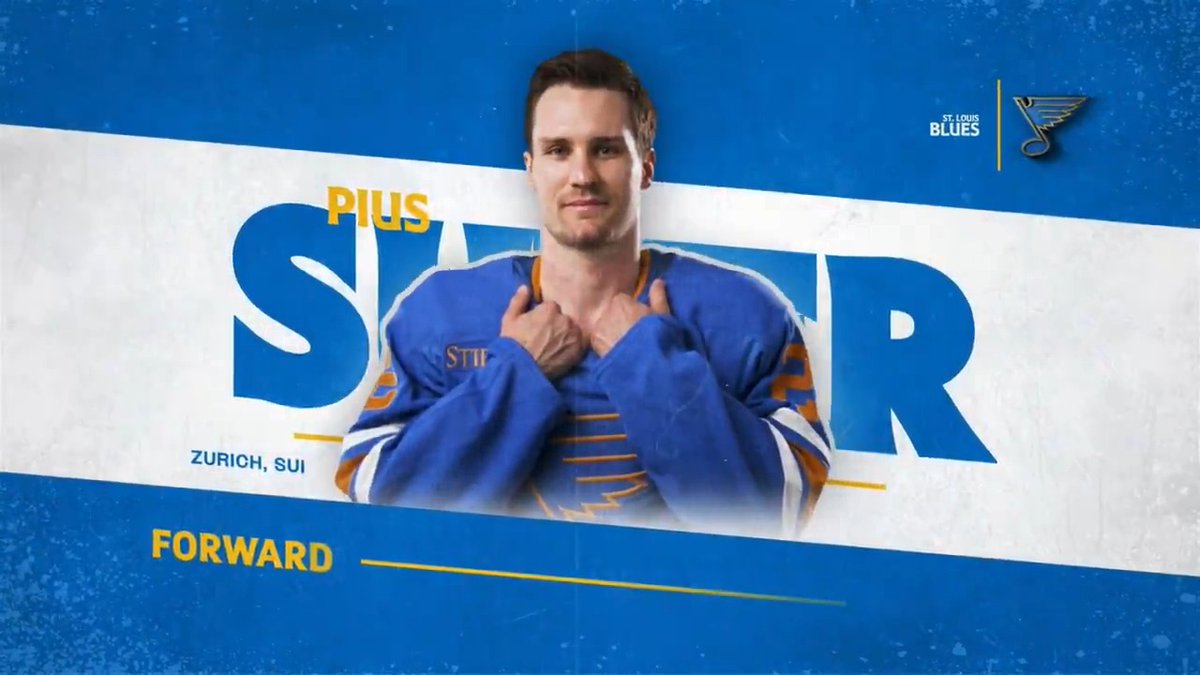 PIUS!!!! HIS FIRST AS A BLUE TO MAKE IT 4-2! #stlblues