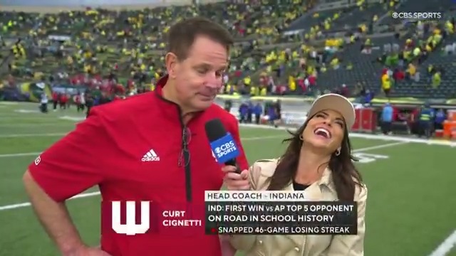 "Indiana has never beaten a Top-5 team on the road..." "Wow. What a stat" 🤣 Jenny Dell with Curt Cignetti after Indiana Football's big win