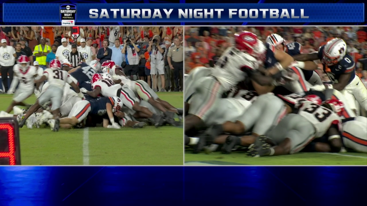THE REFS RULED THIS A FUMBLE 😱 GEORGIA PUNCHES IT OUT AT THE GOAL LINE‼️