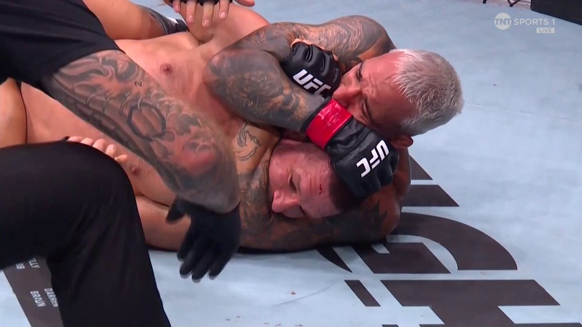 Unreal scenes as Charles Oliveira gets the finish in Rio! 🇧🇷 🇧🇷 🇧🇷 #UFCRio | LIVE on TNT Sports &amp; discovery+