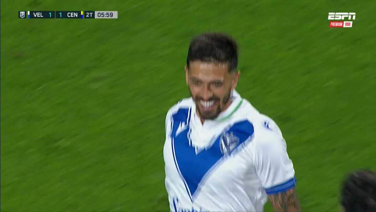 EL TIRO LIBRE DE MANUEL LANZINI. 🎯