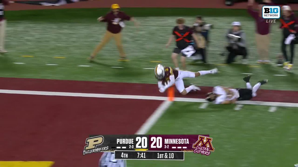Koi Perich’s first touchdown in his college football career came when Minnesota needed it most. What a freaking play.