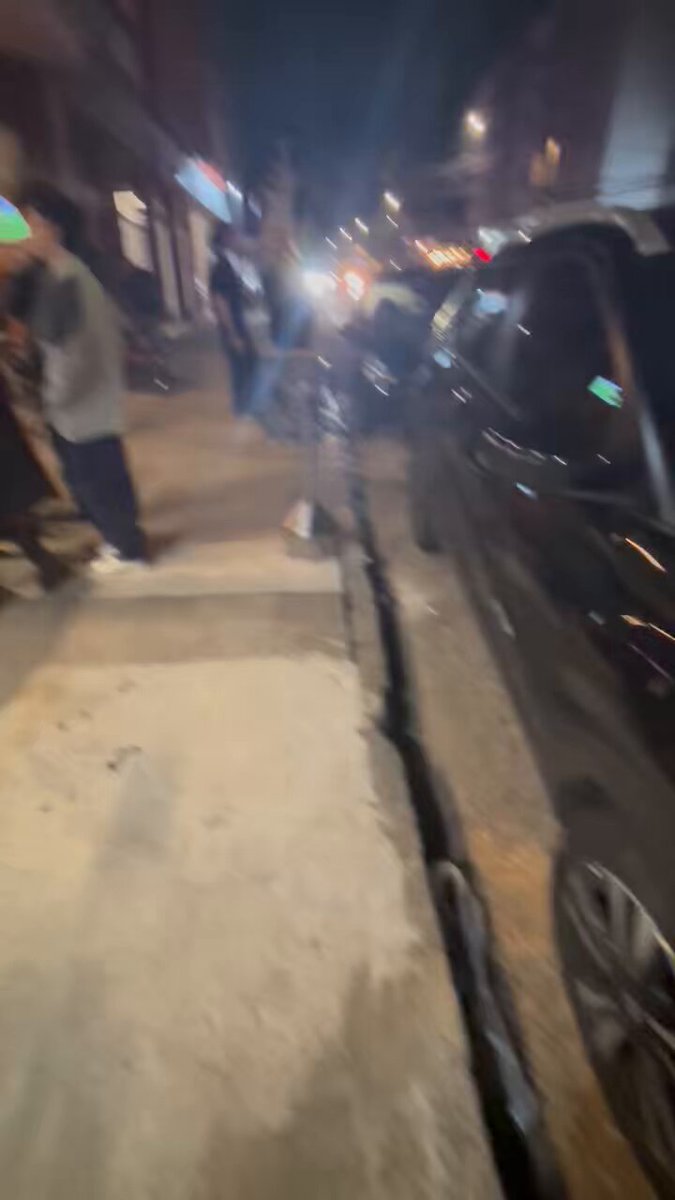 OLHA OS CARA JOGANDO MAGIC NO BAR AÍ AHAHAHAHAHAH