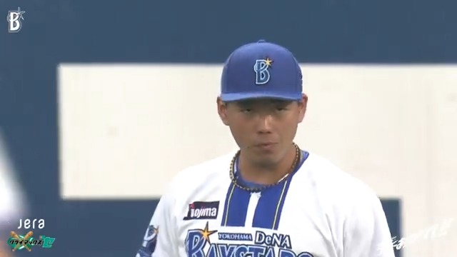 ライトへ大きな当たりを放たれるも、#蝦名達夫 選手がフェンス際でジャンピングキャッチ！🦐🦐🦐 8回表 DB 5 - 5 G #JERAクライマックスセ #横浜奪首 #全横浜でブチあがれ #baystars