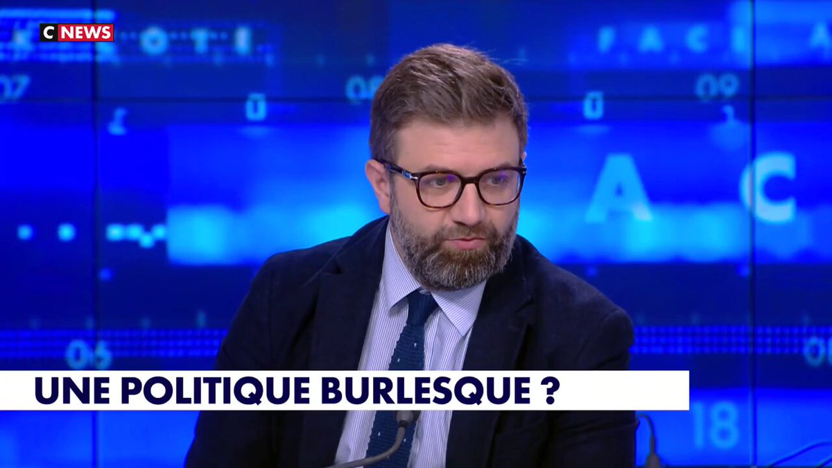 Qu’Emmanuel Macron soit un manipulateur qui s’épanouit dans les crises et jouit du chaos, je crois que tout le monde l’a compris. Mais que des élus jouent son jeu uniquement pour leurs petits intérêts personnels, c’est à vomir.